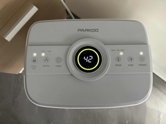 এমবেডেড আর্দ্রতা সেন্সর ইলেকট্রিক এয়ার ডিহুমিডিফায়ার 12 এল / ডি এলইডি ডিসপ্লে স্মার্ট টাচ