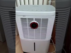 220V ক্ষুদ্র হোম ডিহুমেডিফায়ার R134a রেফ্রিজারেন্ট 2.2L ক্ষমতা সহ