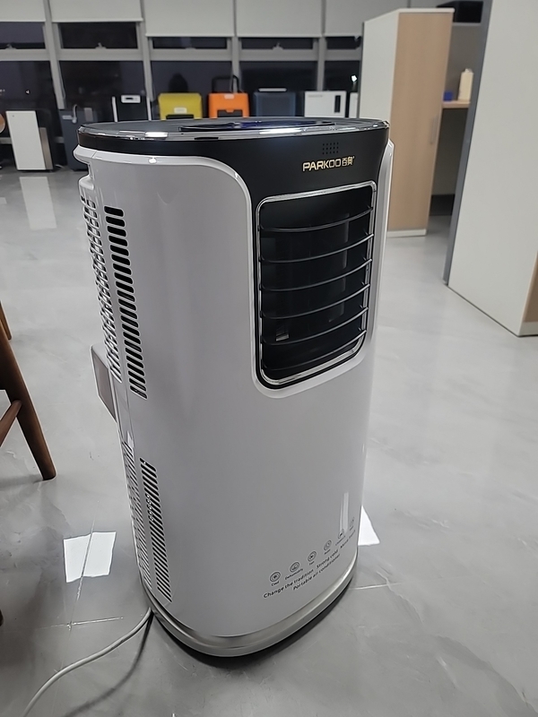 9000BTU পোর্টেবল বাষ্পীভবনীয় এয়ার কন্ডিশনার 4 অপারেশন মোড 2 ফ্যান গতি নিরাপত্তা শিশু লক